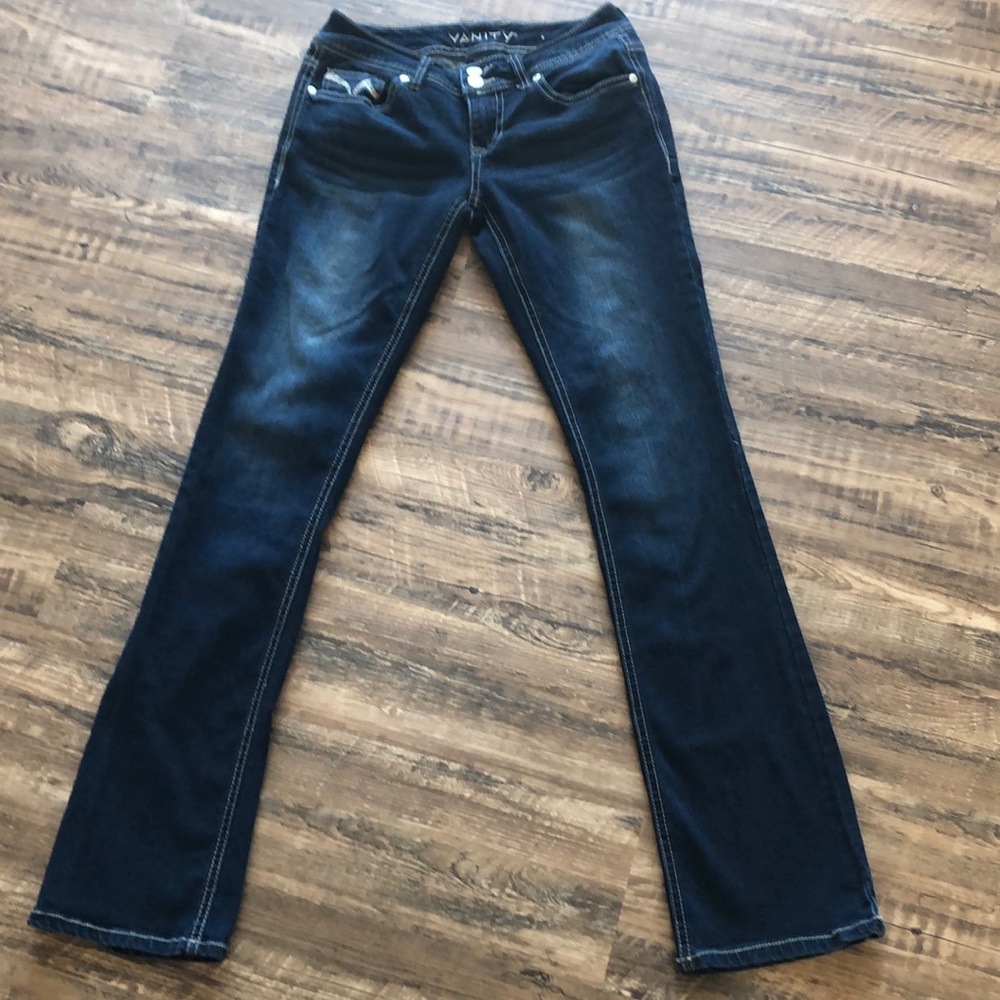 Vanity size 26/31” stretch bootcut jeans